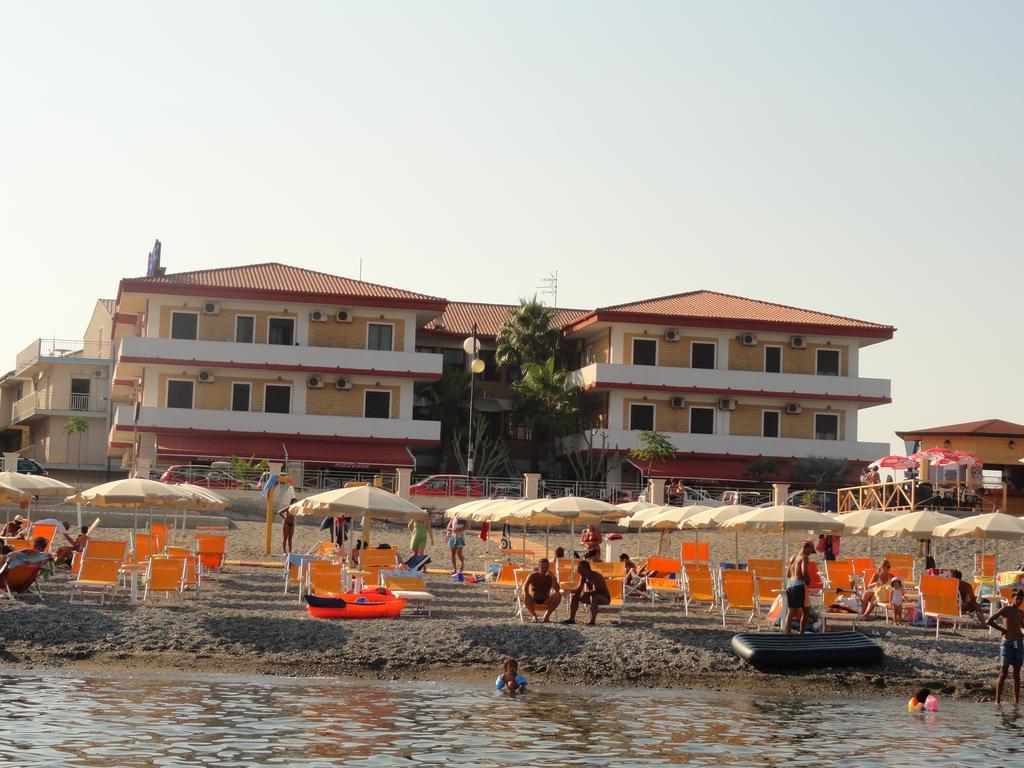 Hotel Miramare Чиро-Марина Екстер'єр фото